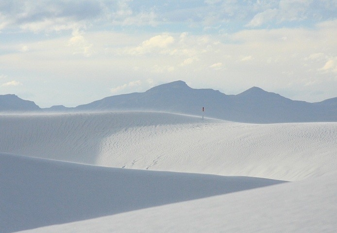    (White Sands Desert)