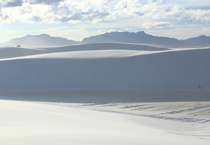    (White Sands Desert)