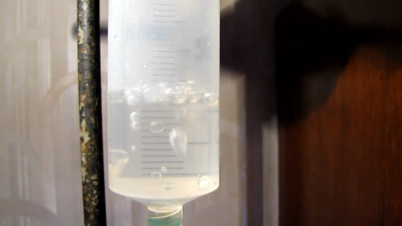 Кипение раствора аммиака в вакууме. Boiling of ammonia solution (aqueous ammonia) in vacuum