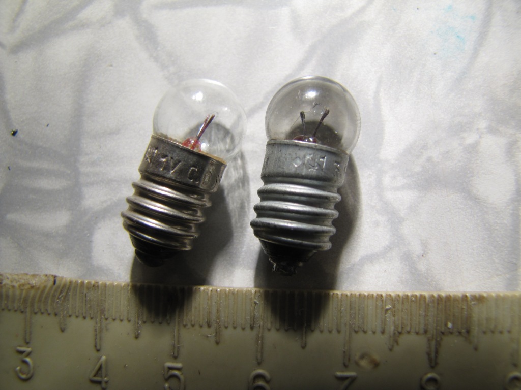    3.5       220 . 3.5-volt incandescent lamp was plugged into mains with voltage of 220 V (AC)