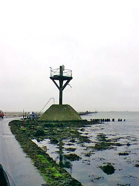 --:   . Passage du Gois: road under water