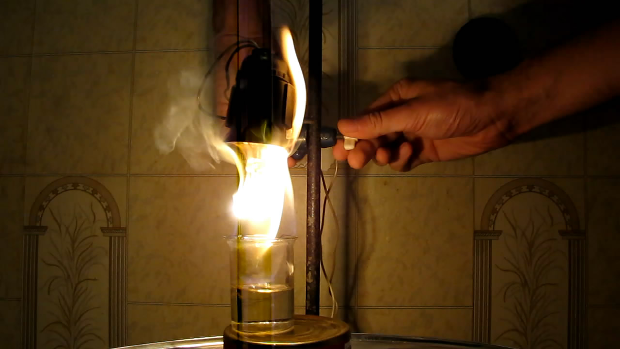     (  ). Incandescent lamp filament and hexane (experiment without uncontrolled fire)