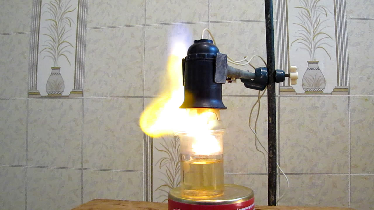      (  ). Incandescent lamp filament and hexane (experiment with uncontrolled fire)