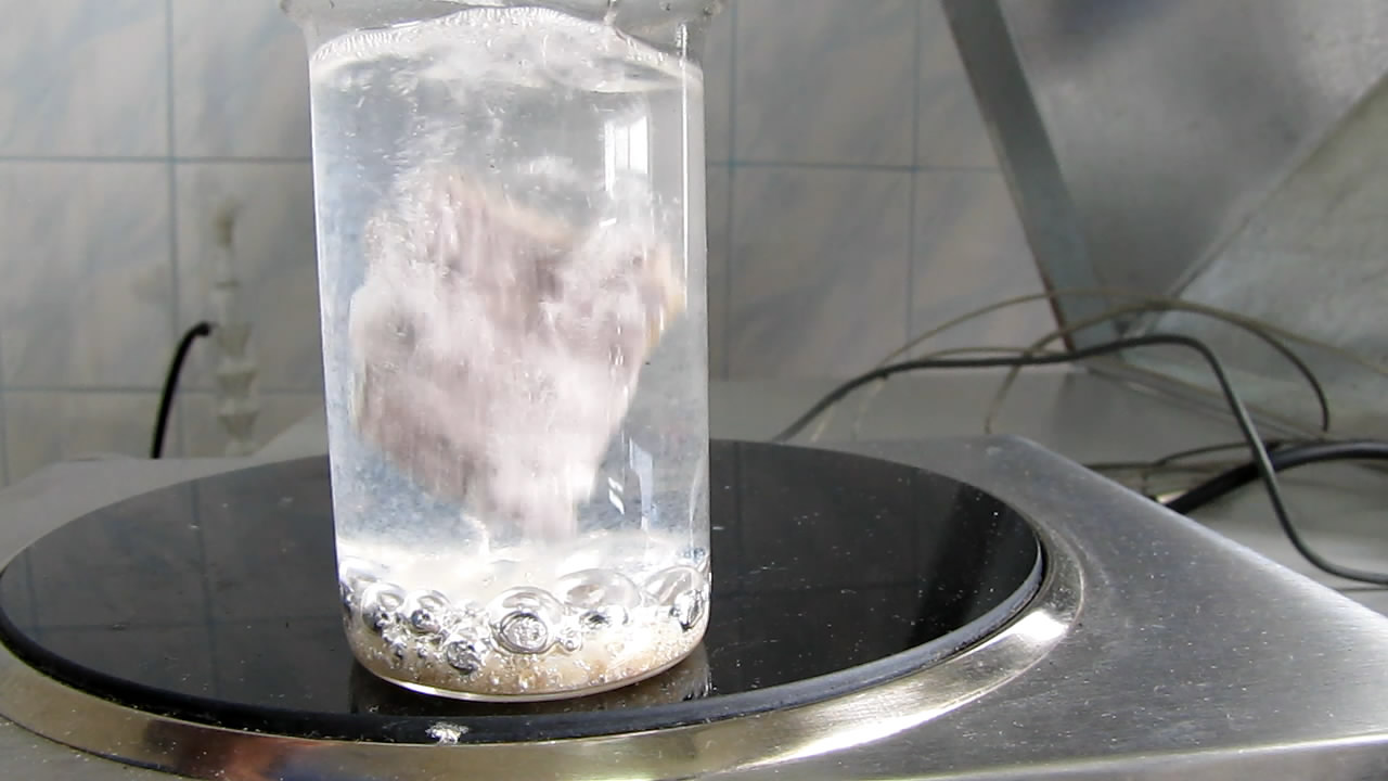   (  ). Melting of sodium (in mineral oil)