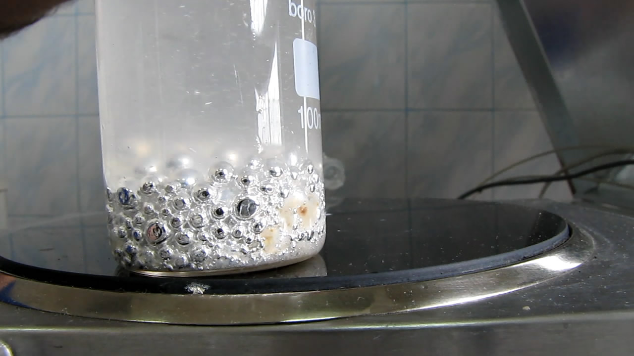   (  ). Melting of sodium (in mineral oil)