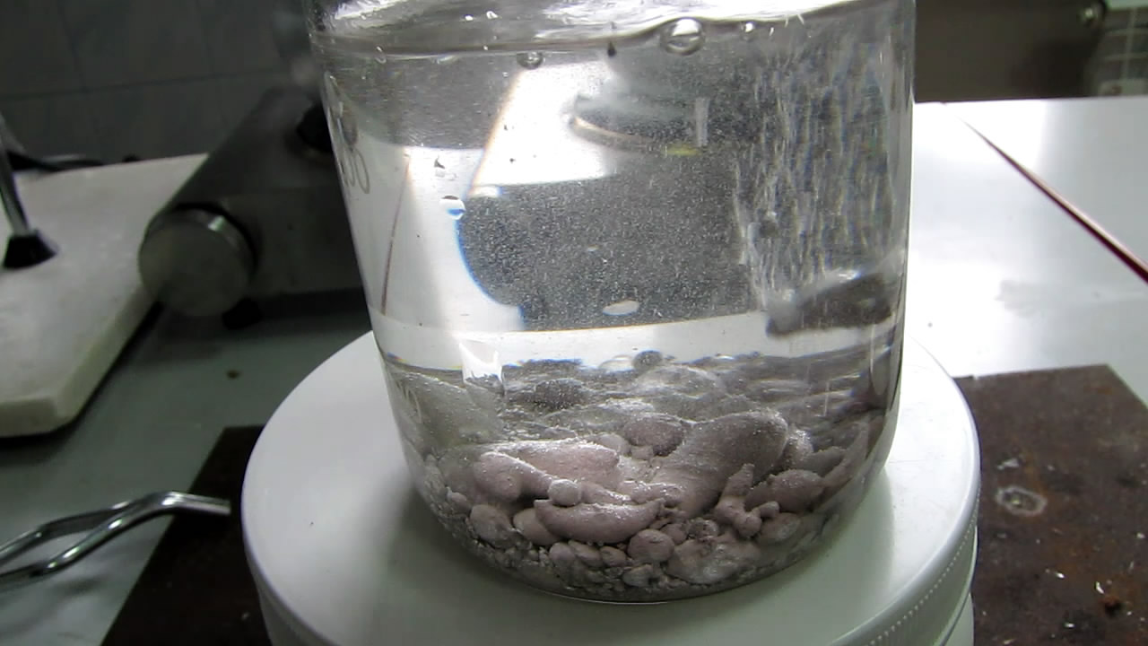       . Reaction of sodium and water under xylene