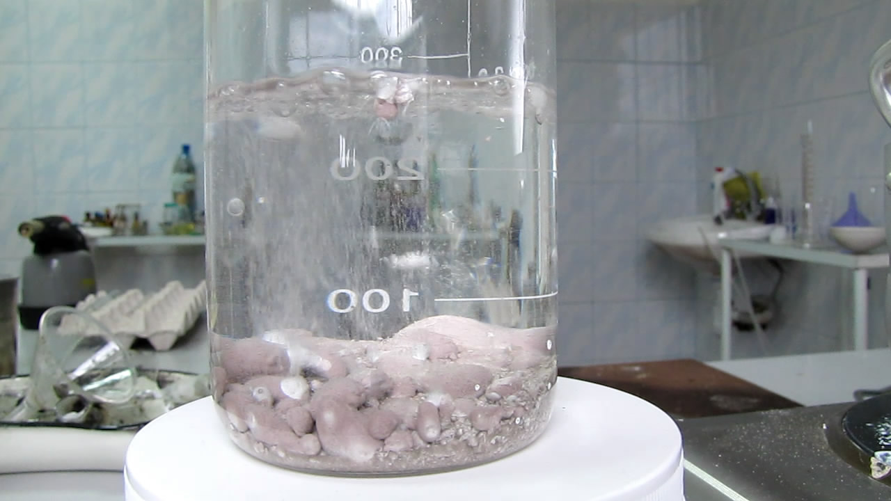       . Reaction of sodium and water under xylene