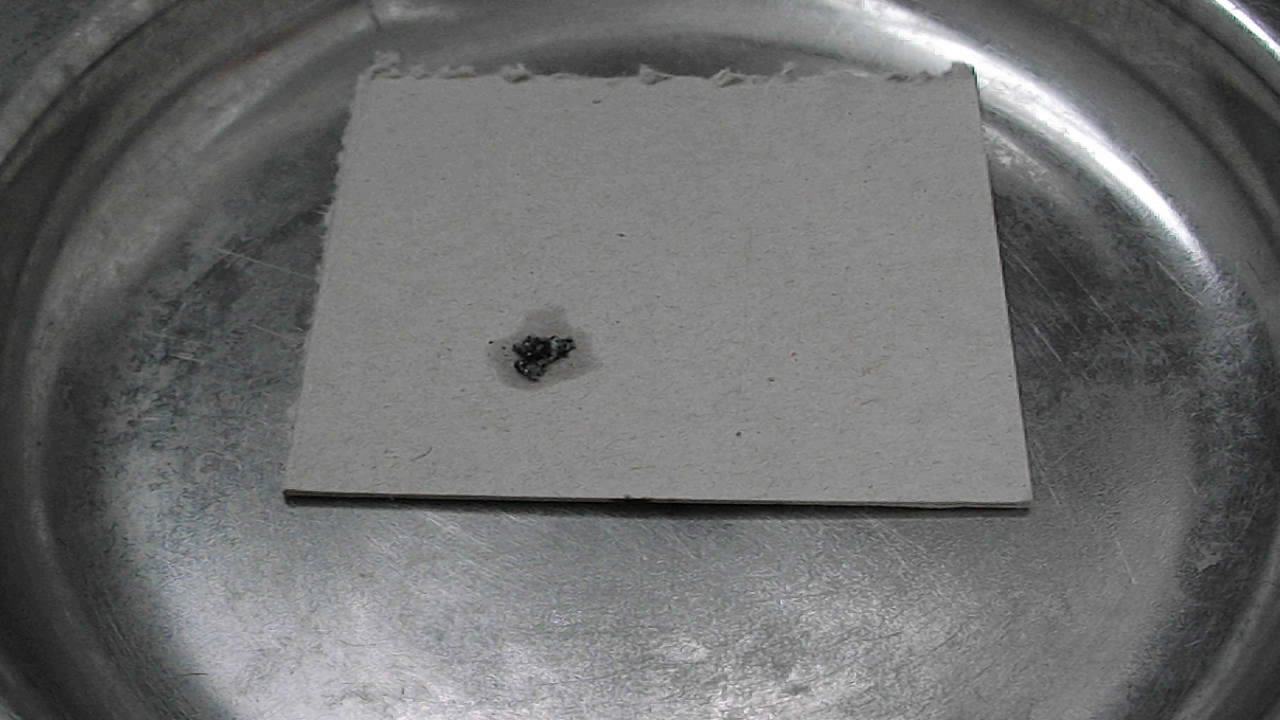 Metallic caesium. Caesium in air. Caesium and water. Caesium and ethanol.  .    ().   .   