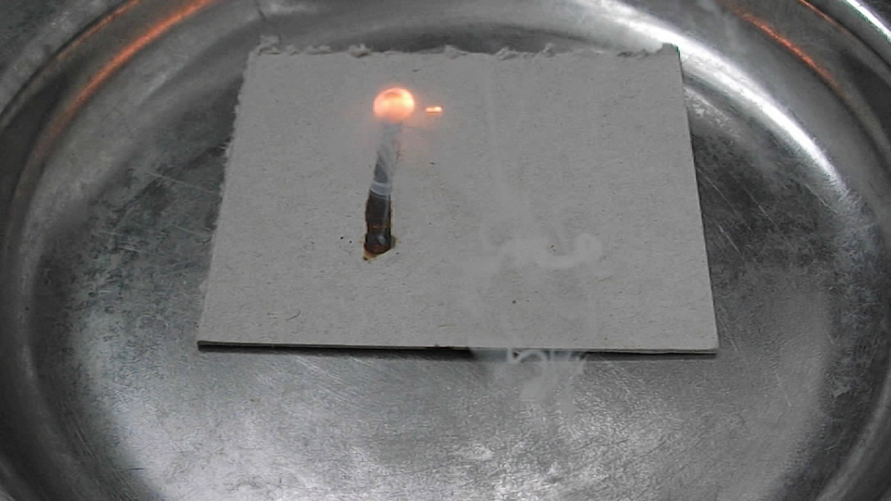 Metallic caesium. Caesium in air. Caesium and water. Caesium and ethanol.  .    ().   .   