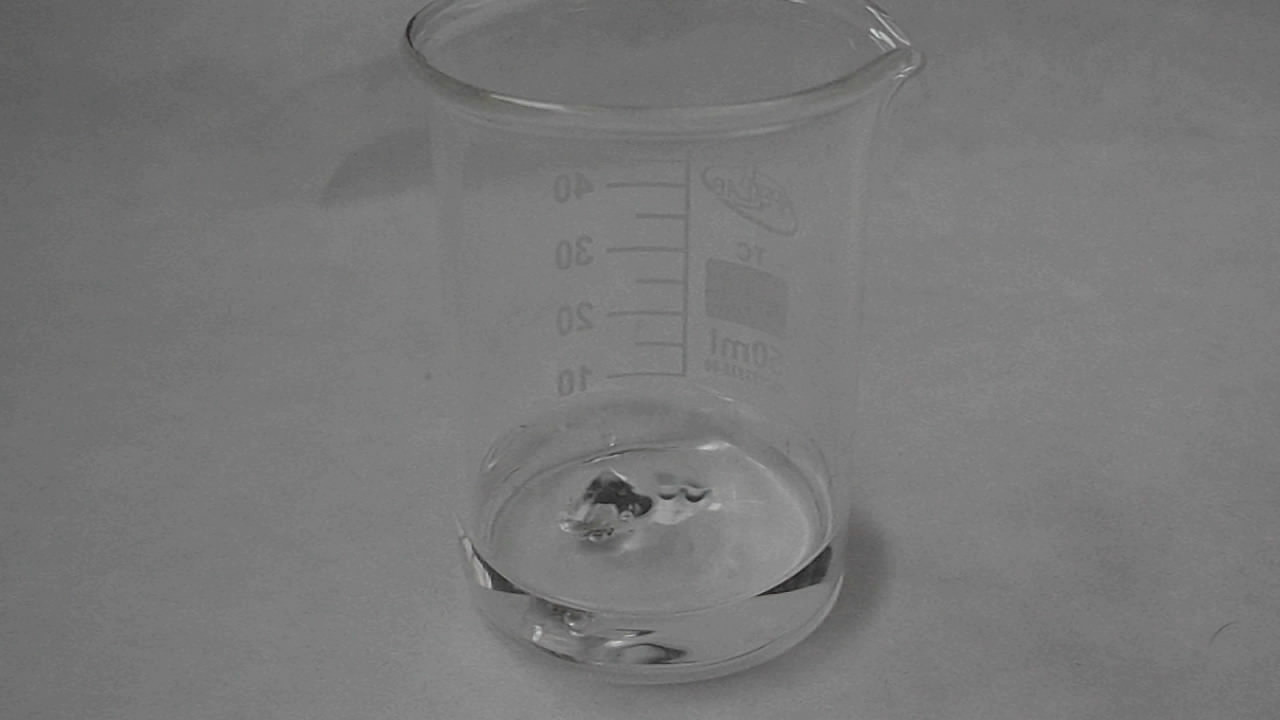 Metallic caesium. Caesium in air. Caesium and water. Caesium and ethanol.  .    ().   .   