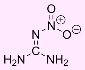 Nitroguanidine.svg.jpg