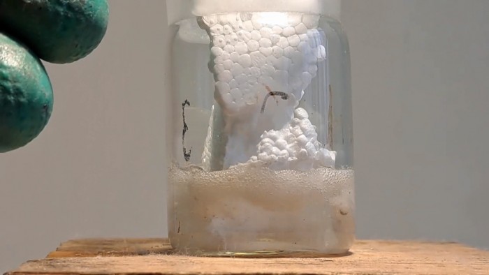 Dissolving_Expanded_Polystyrene-Methylene_Chloride-18.jpg