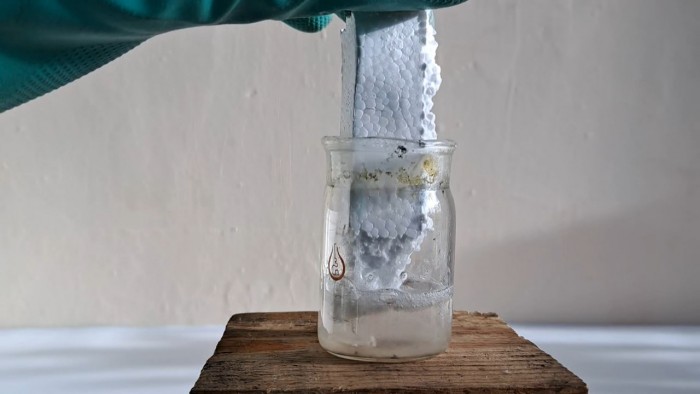 Dissolving__Expanded_Polystyrene_Ethyl_Acetate-12.jpg