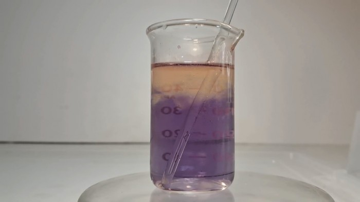 Hydrochloric_Acid-Universal_Indicator-31.jpg