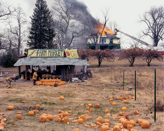 1791305-R3L8T8D-650-Sternfeld-Joel-McLean-Virginia-December-1978-Courtesy-of-the-artist-and-Luhring-Augustine-New-York[1].jpg