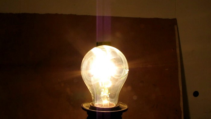 Incandescent_light_bulb-48[1].jpg