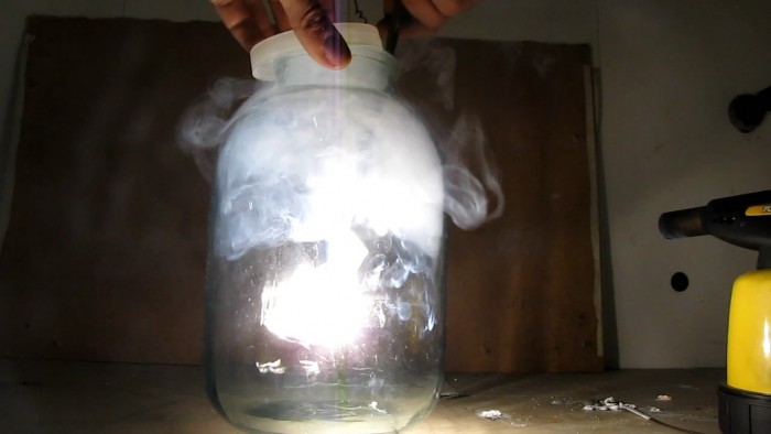 burning_magnesium-carbon-dioxide-15[1].jpg