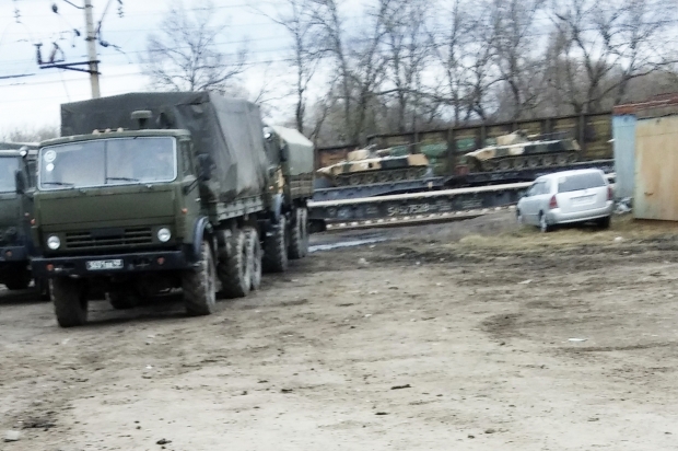 1394645043-7018-rossiya-tanki-btr[1].jpg