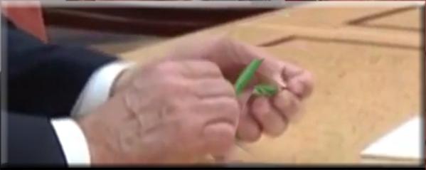 B9luPGOCIAAmxO0[1].jpg
