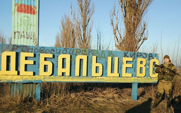 CBqdN8jVEAAgCVz.jpg large.jpg