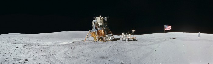 Apollo-16_pano.jpg