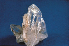 235px-Quartz_Crystal.jpg