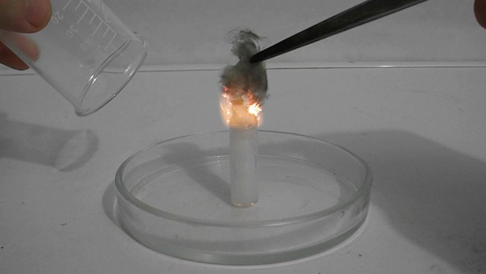 Catalytic_ignition_of_methanol_on_platinum_catalyst-8[1].jpg