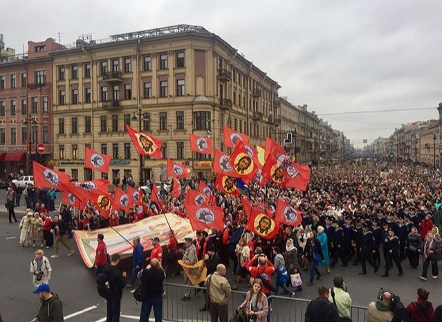 DJhYjQBWsAAro1M[1].jpg