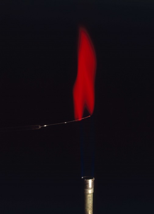 flame-experiment-holding-strontium.jpg