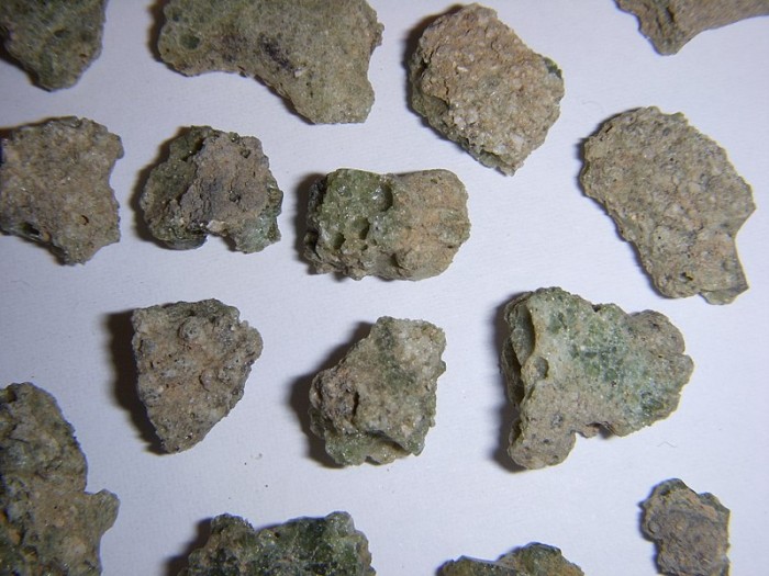 Trinitite-pieces3.jpg