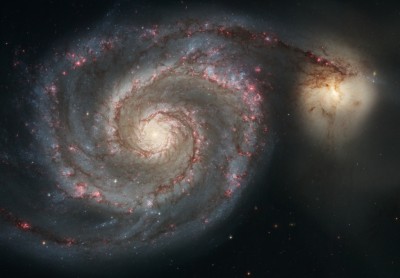 Messier51_sRGB.jpg