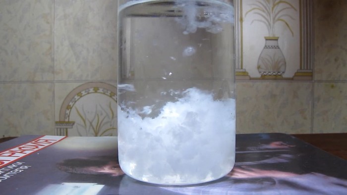 Reaction_potassium_aluminate-aluminium_sulphate-32.jpg